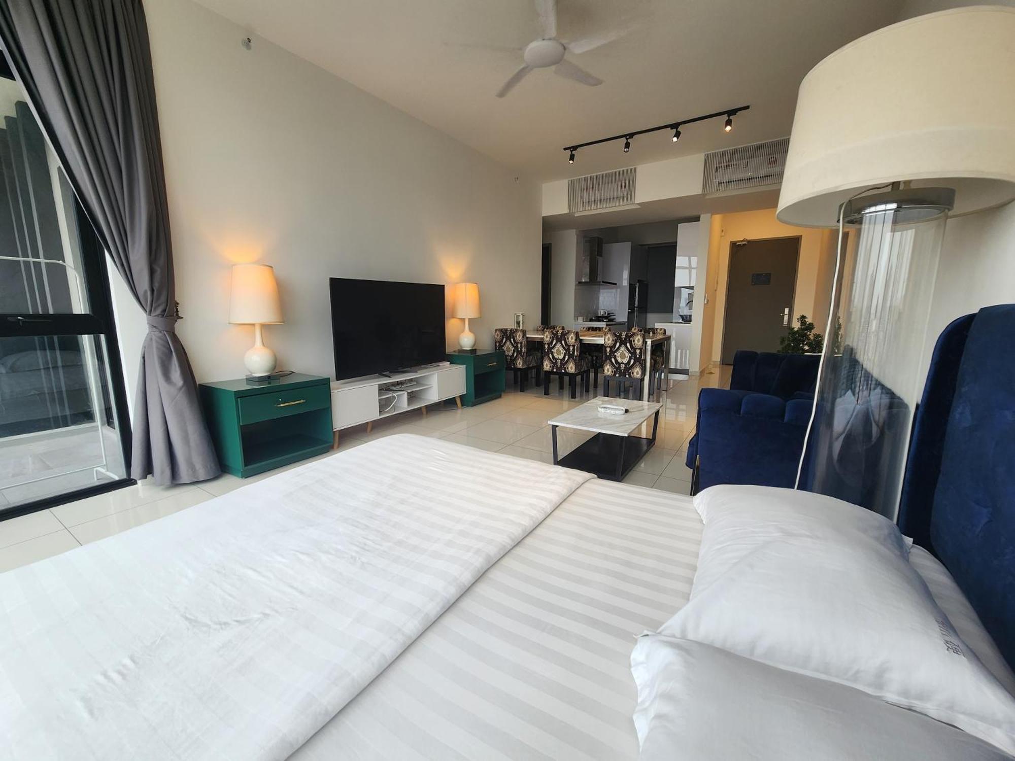 Beacon Executive Suites George Town Esterno foto