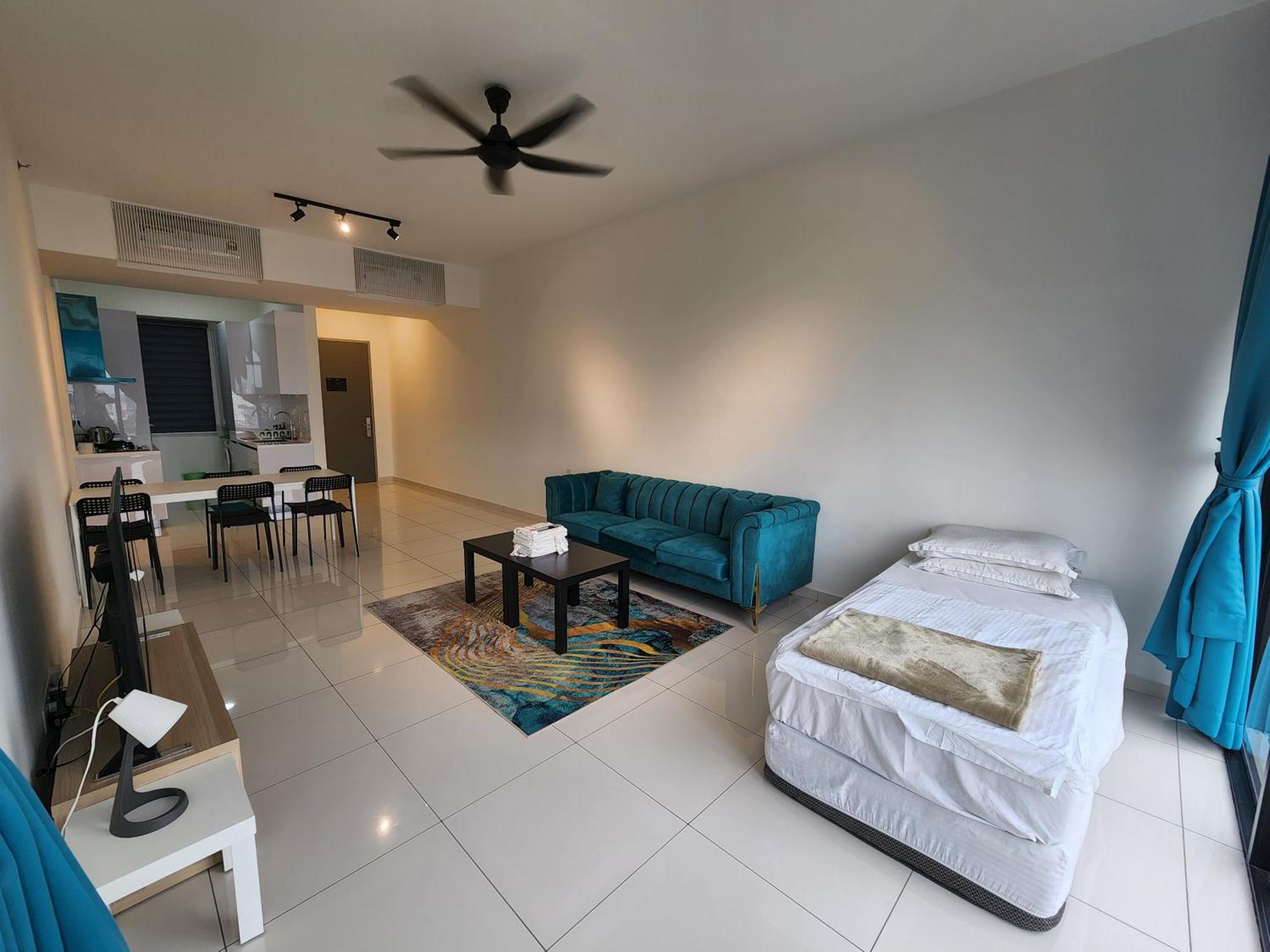 Beacon Executive Suites George Town Esterno foto